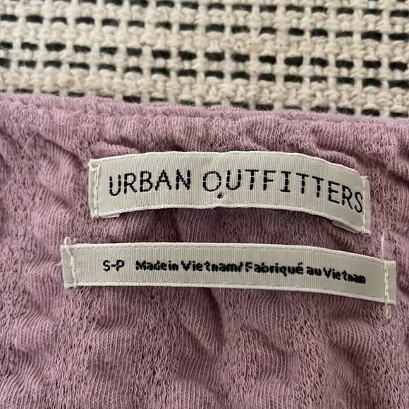 Cute top! - Picture 3 of 3